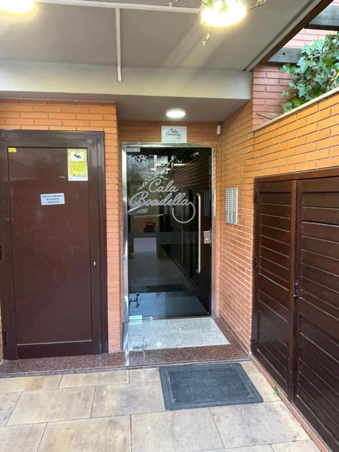 Seahomes Vacations, Fenals Beach&Chic, Pk, Top Apartment Full Equipped 滨海略雷特 外观 照片