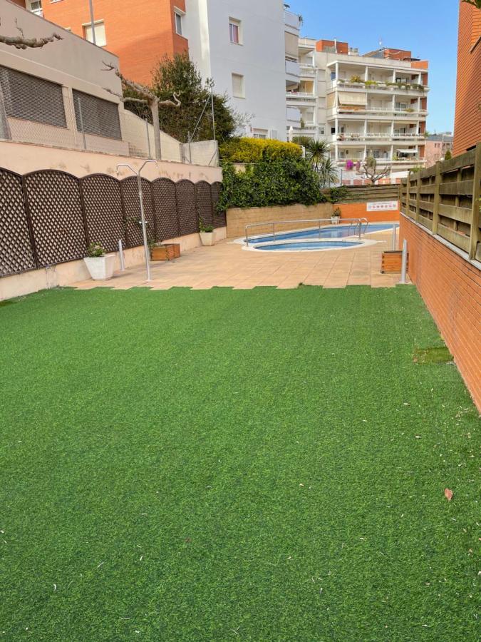 Seahomes Vacations, Fenals Beach&Chic, Pk, Top Apartment Full Equipped 滨海略雷特 外观 照片