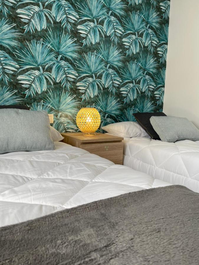 Seahomes Vacations, Fenals Beach&Chic, Pk, Top Apartment Full Equipped 滨海略雷特 外观 照片