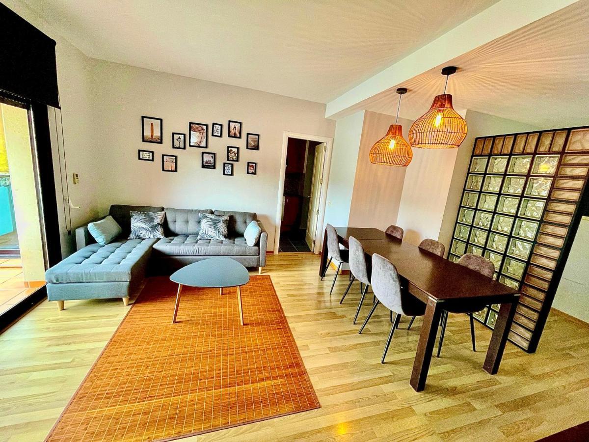 Seahomes Vacations, Fenals Beach&Chic, Pk, Top Apartment Full Equipped 滨海略雷特 外观 照片